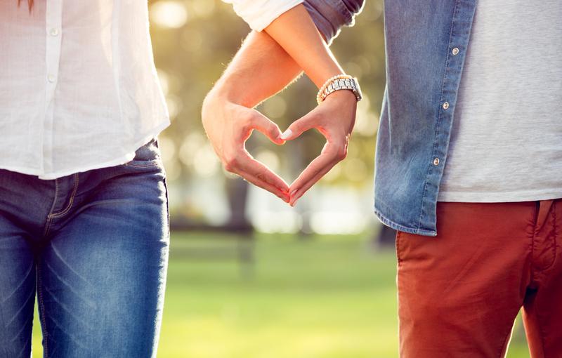 Meshing Surnames – A Modern Take on Name Blending in the UK